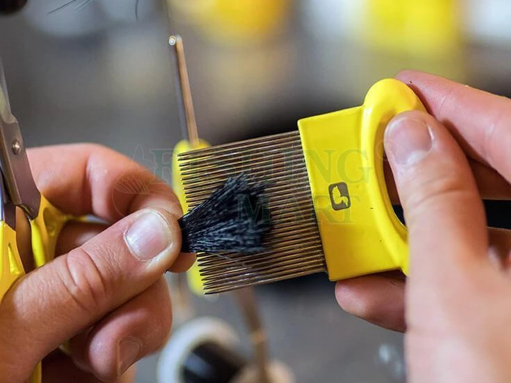 Loon Outdoors Grzebień Ergo Underfur Comb 2 Loon Outdoors Grzebień Ergo Underfur Comb - obrazek 2