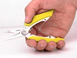 Spro Szczypce Do Kółek łącznikowych Micro Split Ring V Plier 13cm -Sklep Wapsi szczypce micro split ring v plier 13cm 73